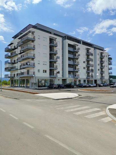 Sunshine Apartment Trebinje Luaran gambar