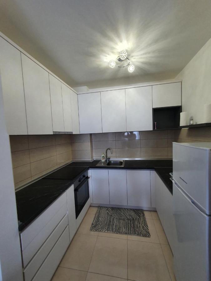 Sunshine Apartment Trebinje Luaran gambar