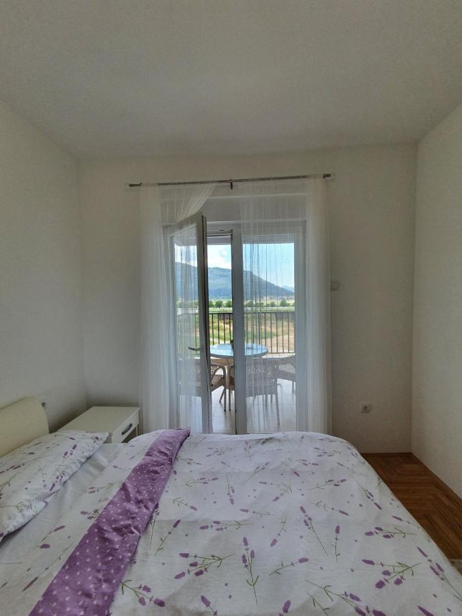 Sunshine Apartment Trebinje Luaran gambar