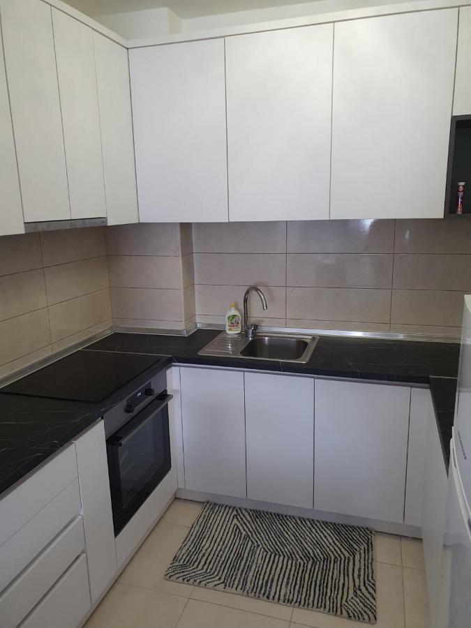 Sunshine Apartment Trebinje Luaran gambar
